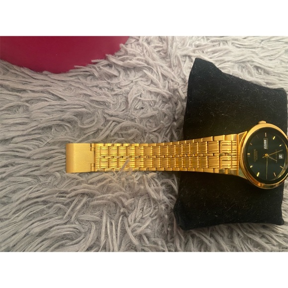 ‼️SOLD‼️Citizen quartz watch - Picture 6 of 8